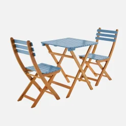Acacia wood garden table, 2 folding chairs