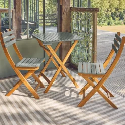 Acacia wood garden table, 2 folding chairs