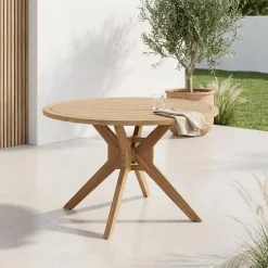 Acacia wood garden table for 6 persons