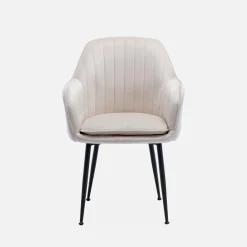 Accent chair with metal legs