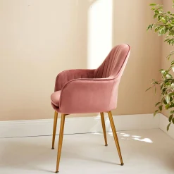 Accent chair with metal legs