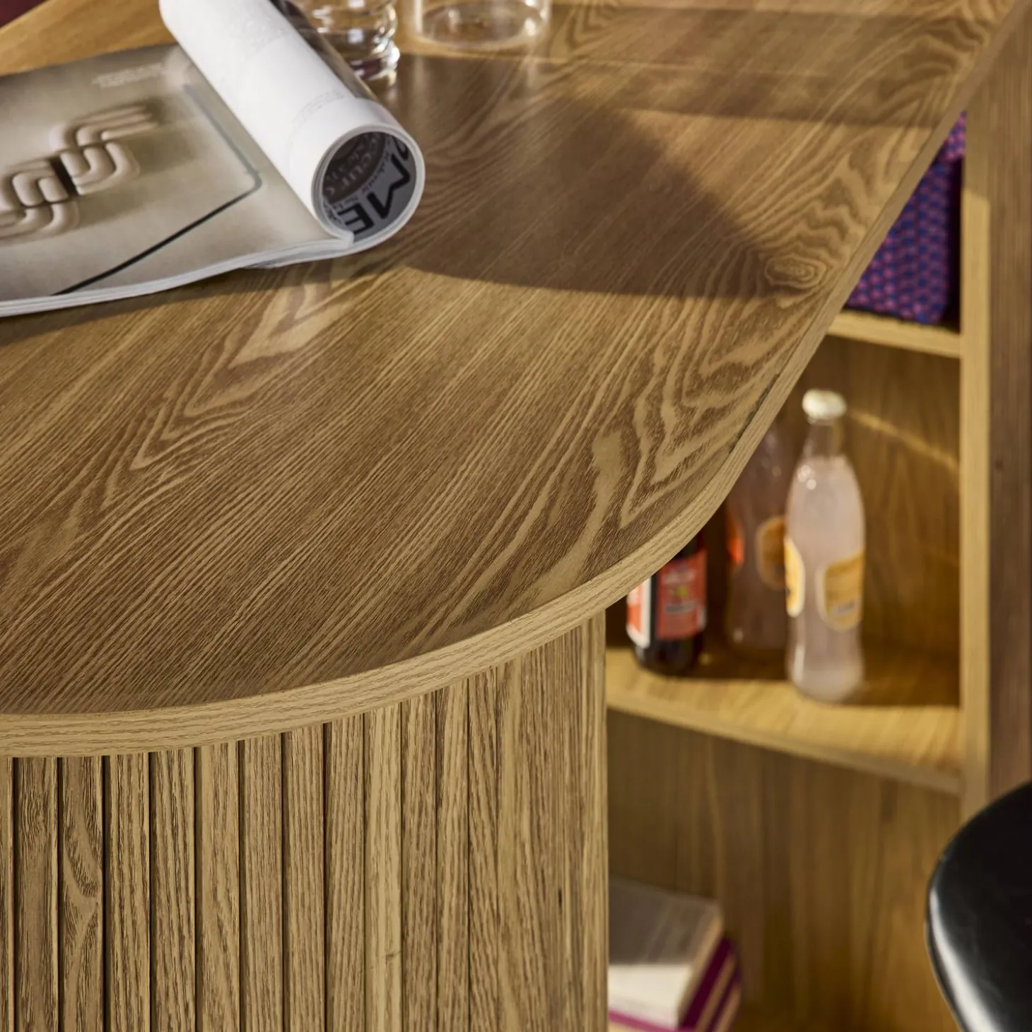 Bar table, high kitchen table with wooden decor and storage