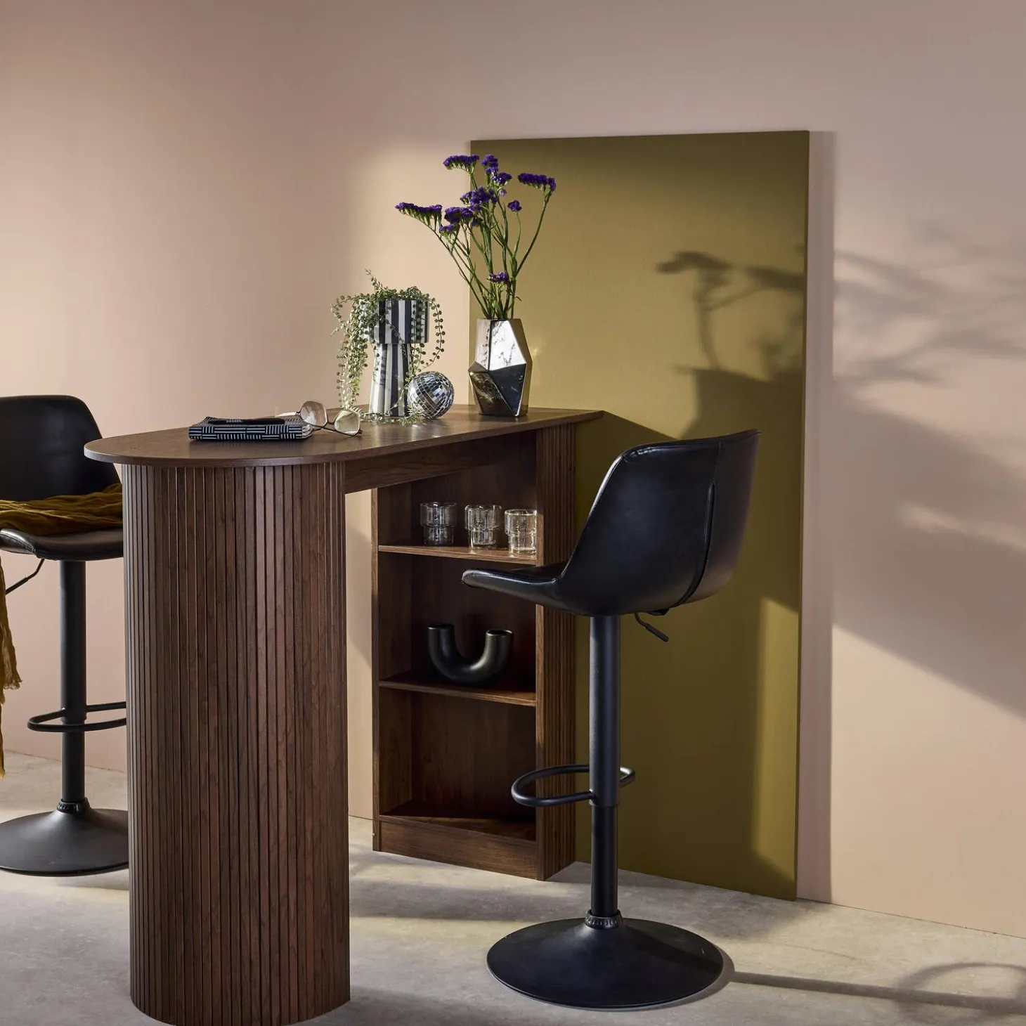 Bar table, high kitchen table with wooden decor and storage