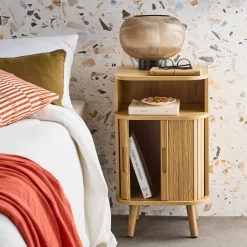 Bedside table with sliding doors and 1 niche