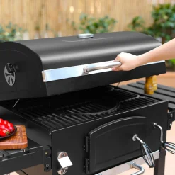 Charcoal smoker barbecue with ash collector