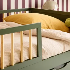 Child bed 90 x 190 cm natural pine slatted base included