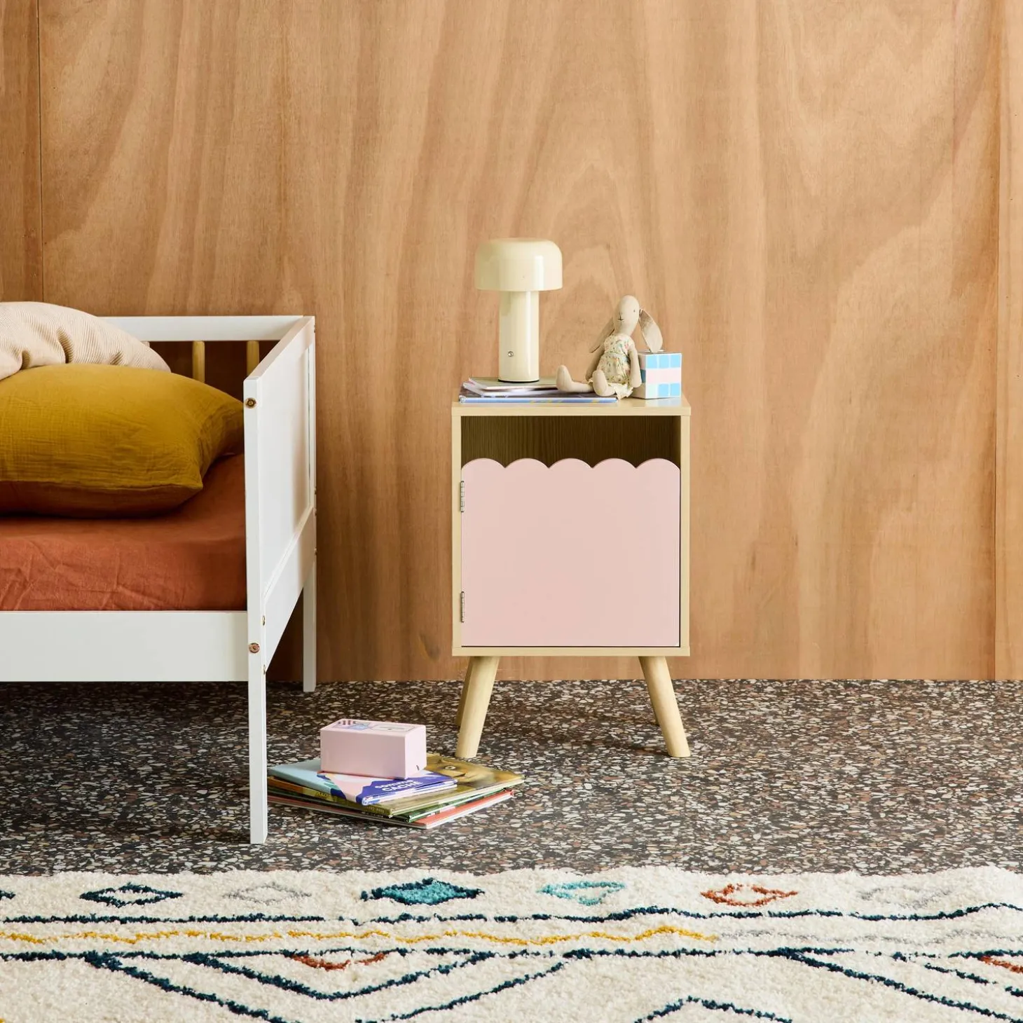 Children's bedside table, wood decor, 1 door