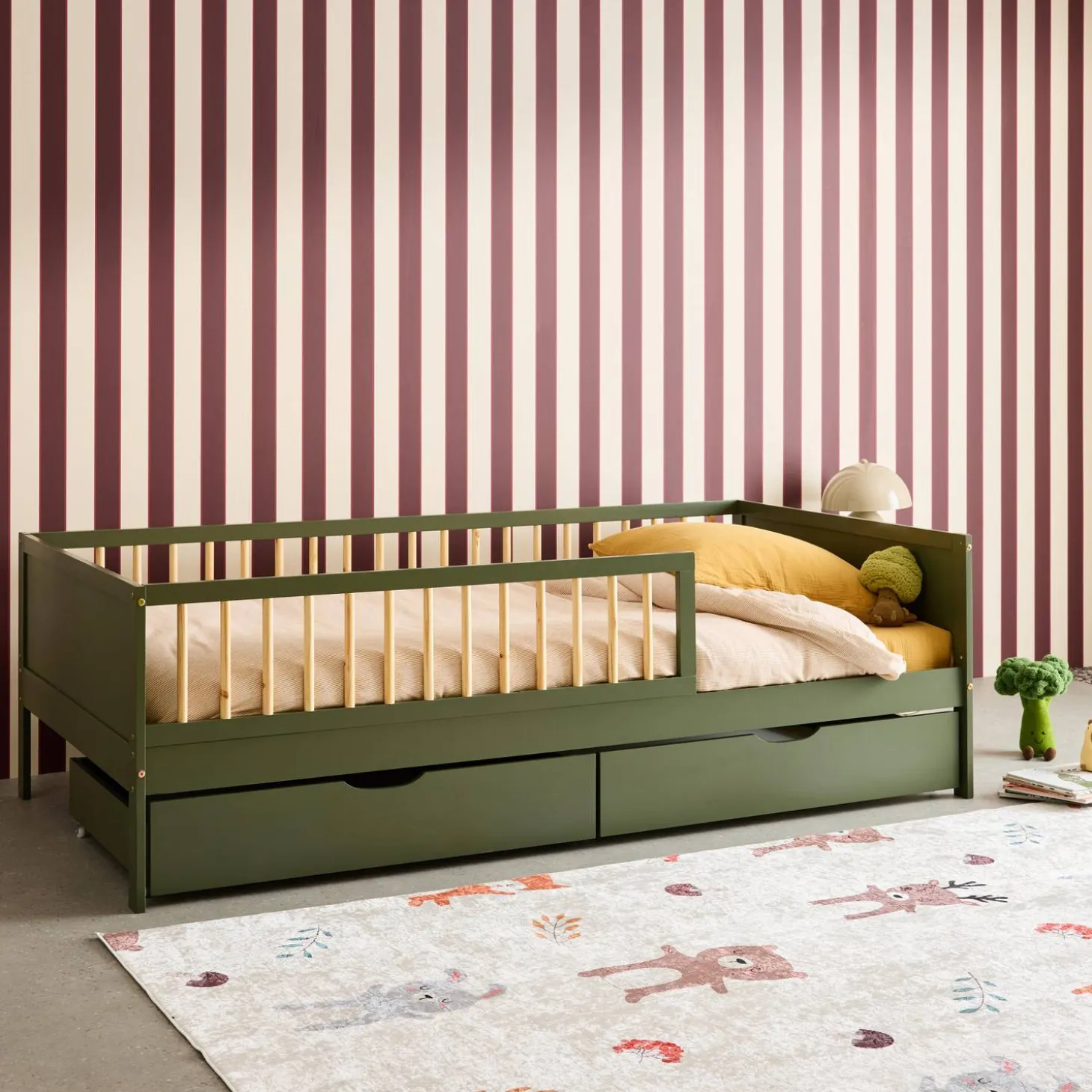 Children's bed 90 x 190 cm natural pine with slatted base and 2 drawers