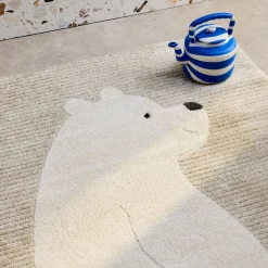 Children's beige rug, teddy bear print