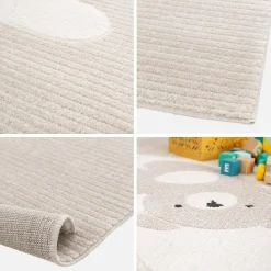 Children's beige rug, teddy bear print