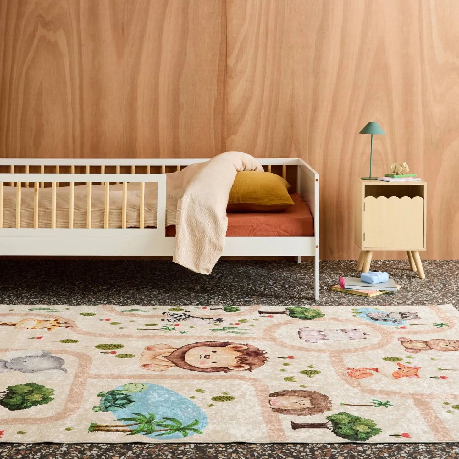 Children's indoor rug white with animal print