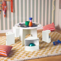 Children's table with slate and 4 chairs with storage