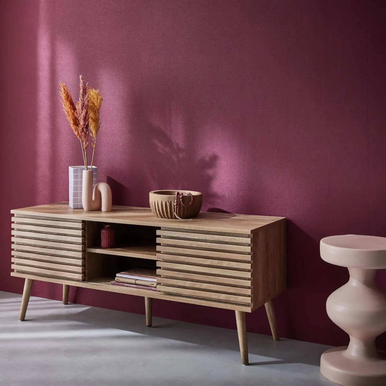 120 cm scandinavian TV unit grooved wooden effect 2 doors