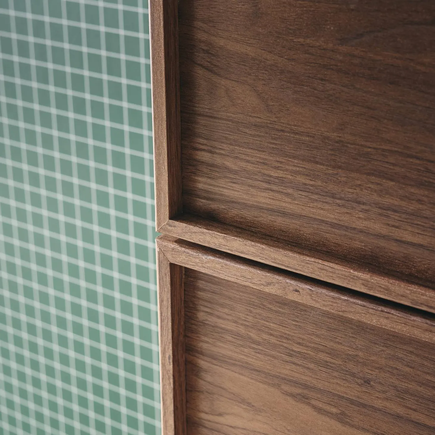 4-drawer wood effect dresser