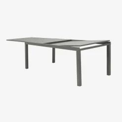 Extendable aluminium garden table for 10-12 people