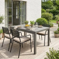 Extendable aluminium garden table, seats 8