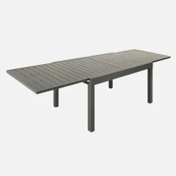 Extendable aluminium garden table, seats 8