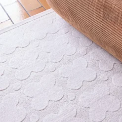 Graphic pattern indoor rug cream