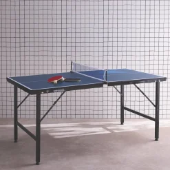 Indoor mini table tennis table with 2 bats and 3 balls