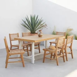 Indoor/outdoor table in acacia wood and metal + 6 woven resin seats