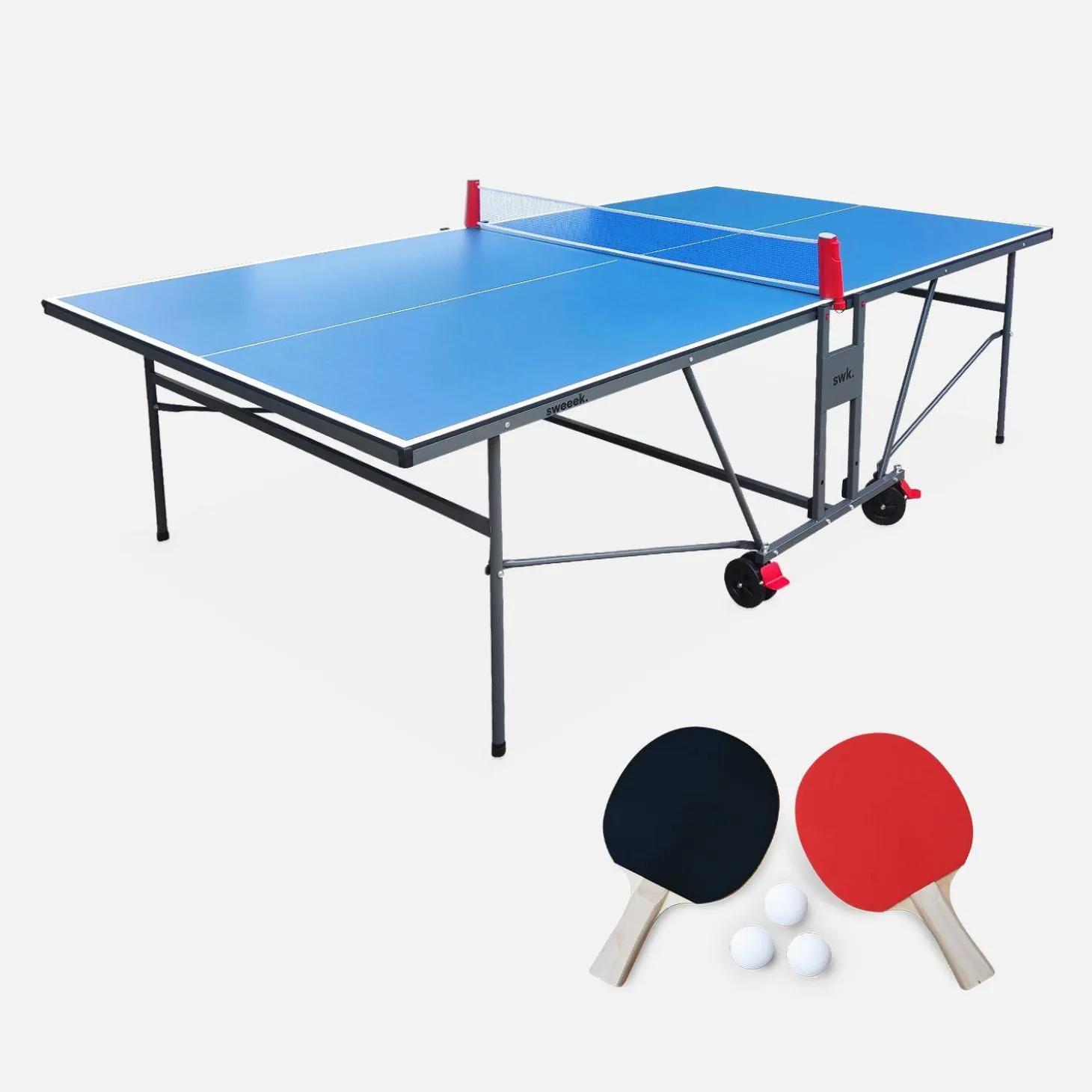 Indoor ping pong table with 2 rackets and 3 balls