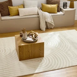 Indoor rug with cream arches pattern