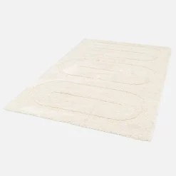 Indoor rug with geometric patterns cream