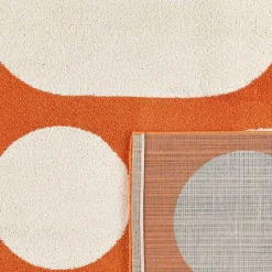 Indoor rug with modern pattern, orange