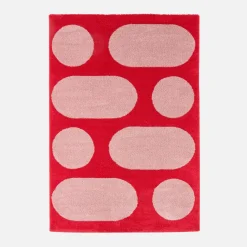 Indoor rug with modern pattern, red