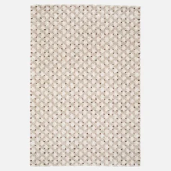 Indoor rug with small multicolored patterns
