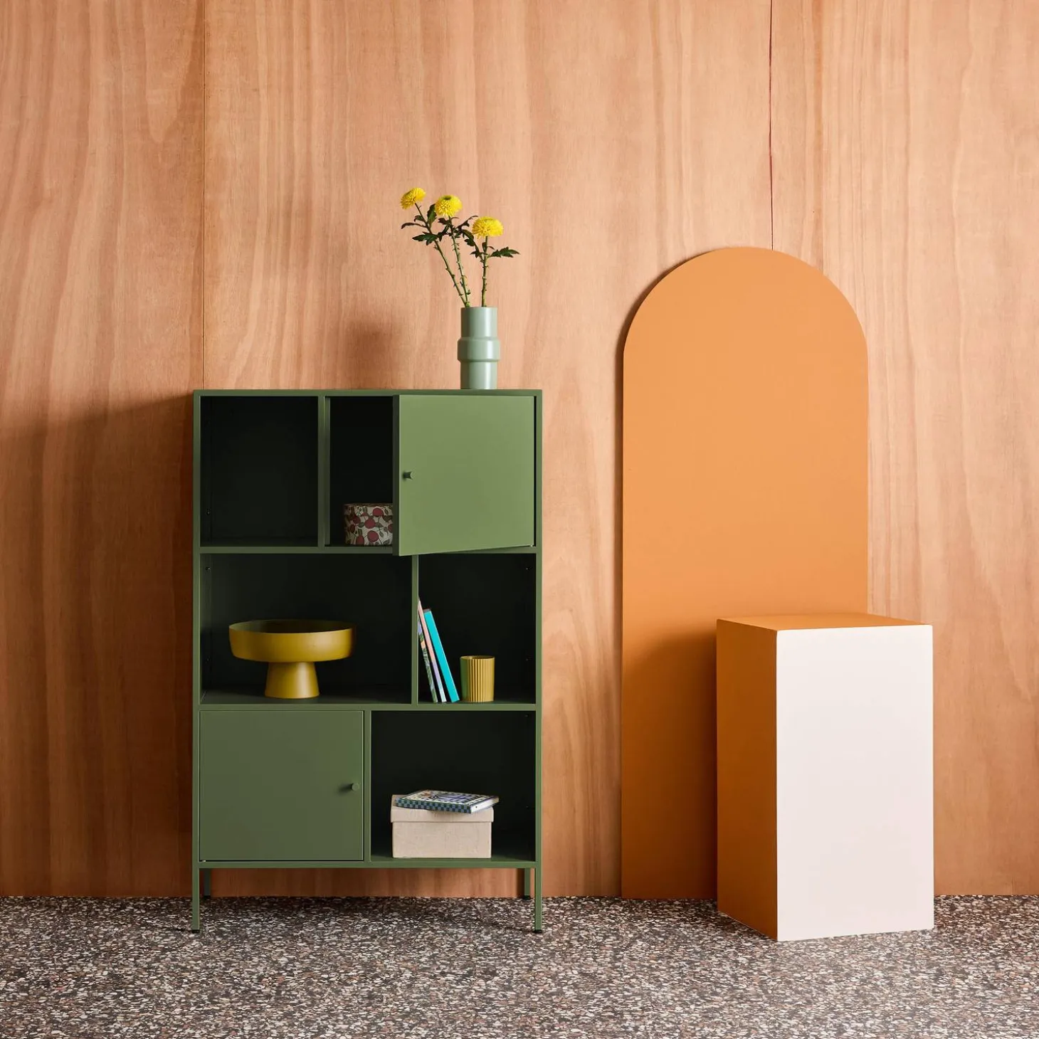 Industrial metal storage cabinet with 6 compartments