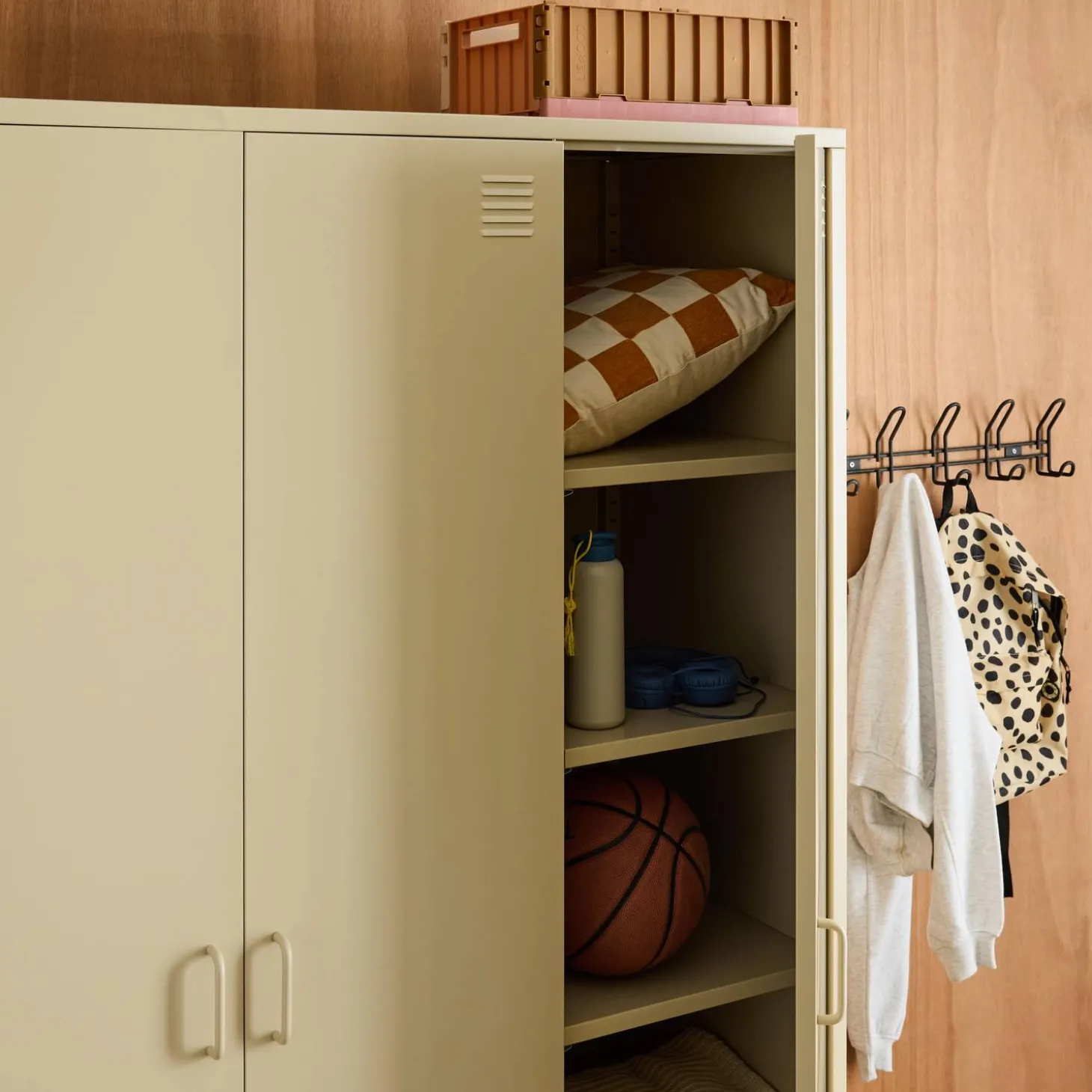 Industrial metal wardrobe for bedroom, 4 doors, 10 shelves, 1 hanging rail