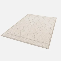 Interior rug with berber pattern, beige and cream