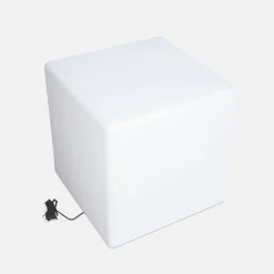 LED cube lamp with remote control, 16 colours