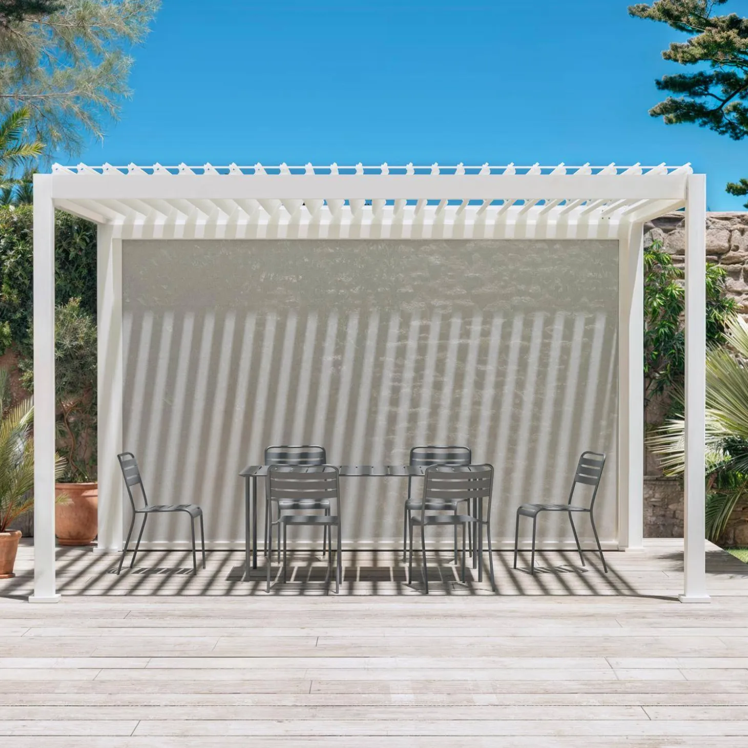 Louvered pergola aluminium 4 x 3m and a 4m blind