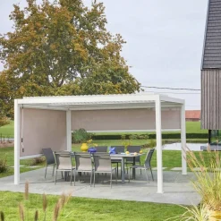 Louvered pergola 4 x 3m with a 3m blind and a 4m blind