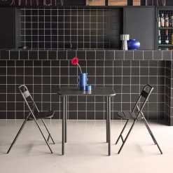 Metal garden table + 2 chairs