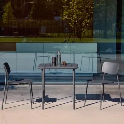 Metal garden table + 2 chairs