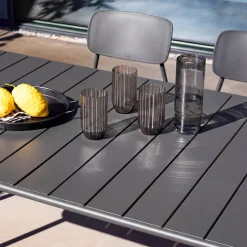 Metal garden table + 6 chairs