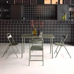 Metal garden table + 4 chairs