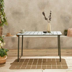 Metal garden table for 4 people