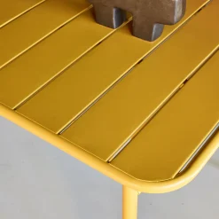Metal garden table for 4 people