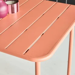 Metal garden table for 4 people