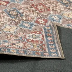 Multicolored Oriental/Persian Pattern Indoor Rug