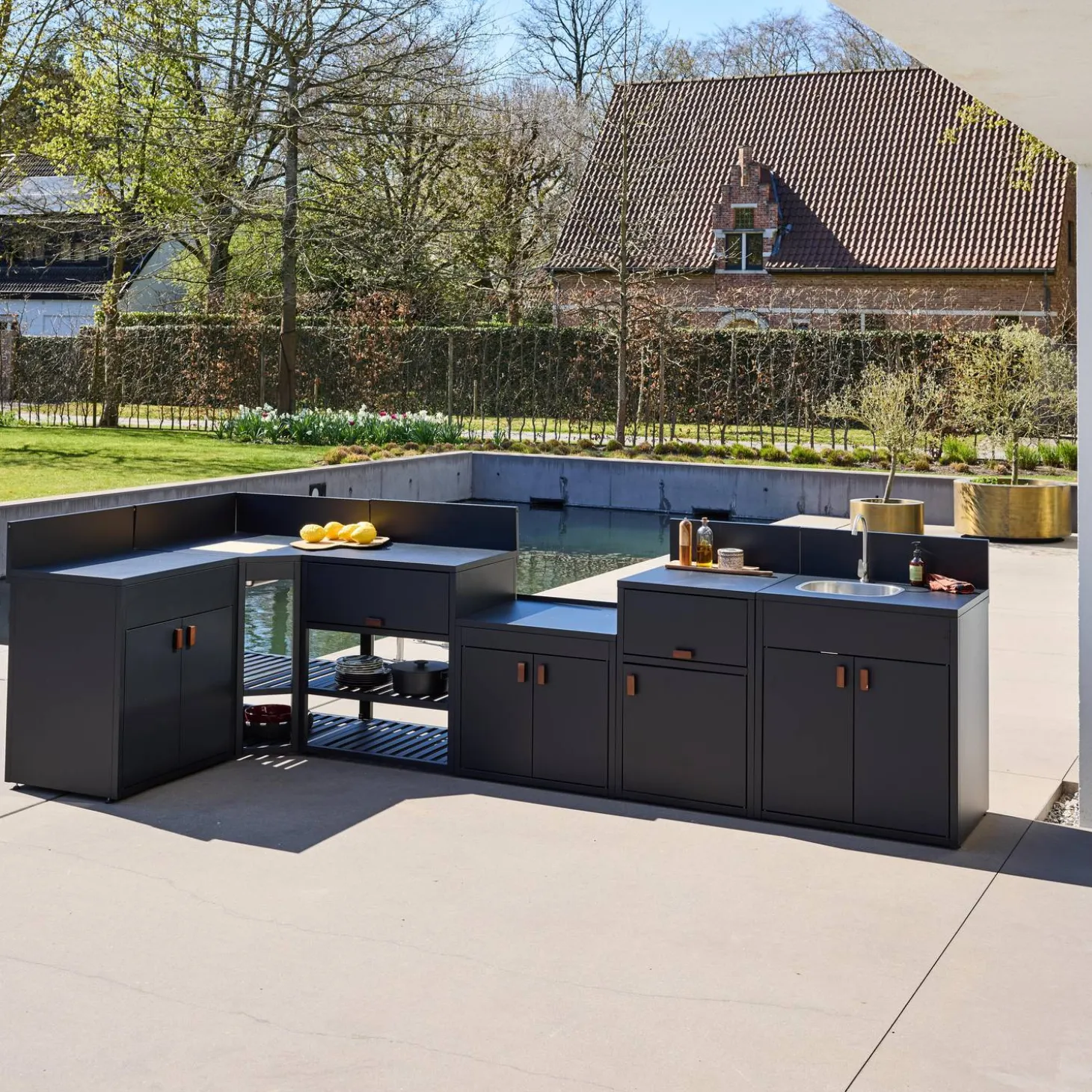 Outdoor kitchen 6 steel modules