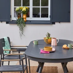 Oval extendable aluminum garden table 220/280 cm seats 10
