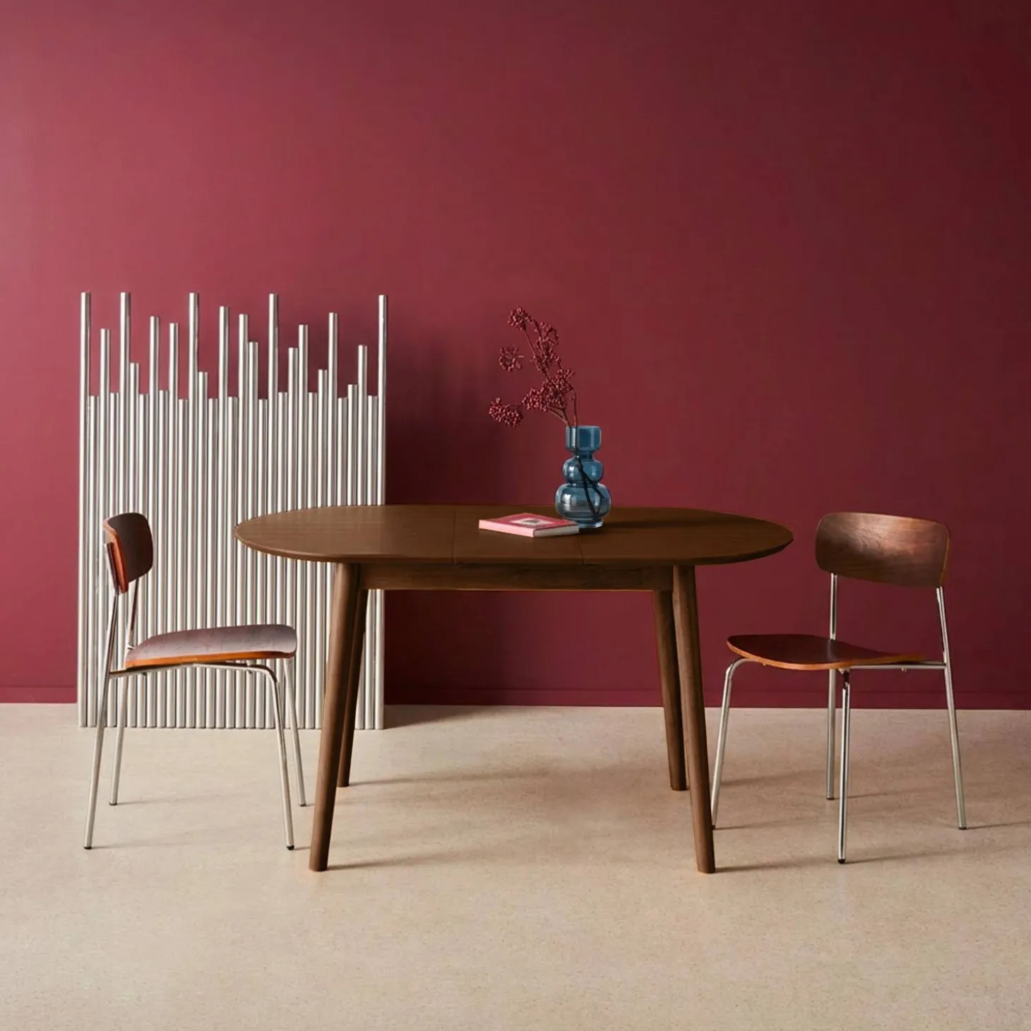 Oval extendable dining table rubberwood and oak veneer 4-6 seats