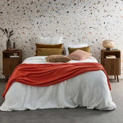 Pair of bedside tables with 2 sliding doors