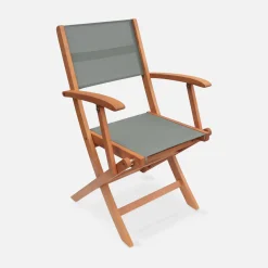 Pair of foldable wooden garden chairs