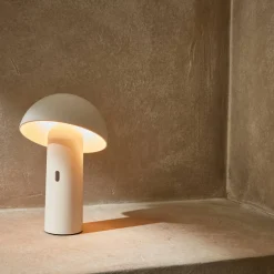 Portable indoor/outdoor cordless table lamp with adjustable head, 28 cm high